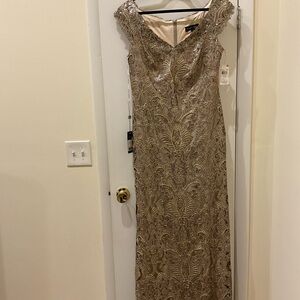 Tadashi Shoji Gold and Cream Embroidered Sequin Long Lace Dress Size 12